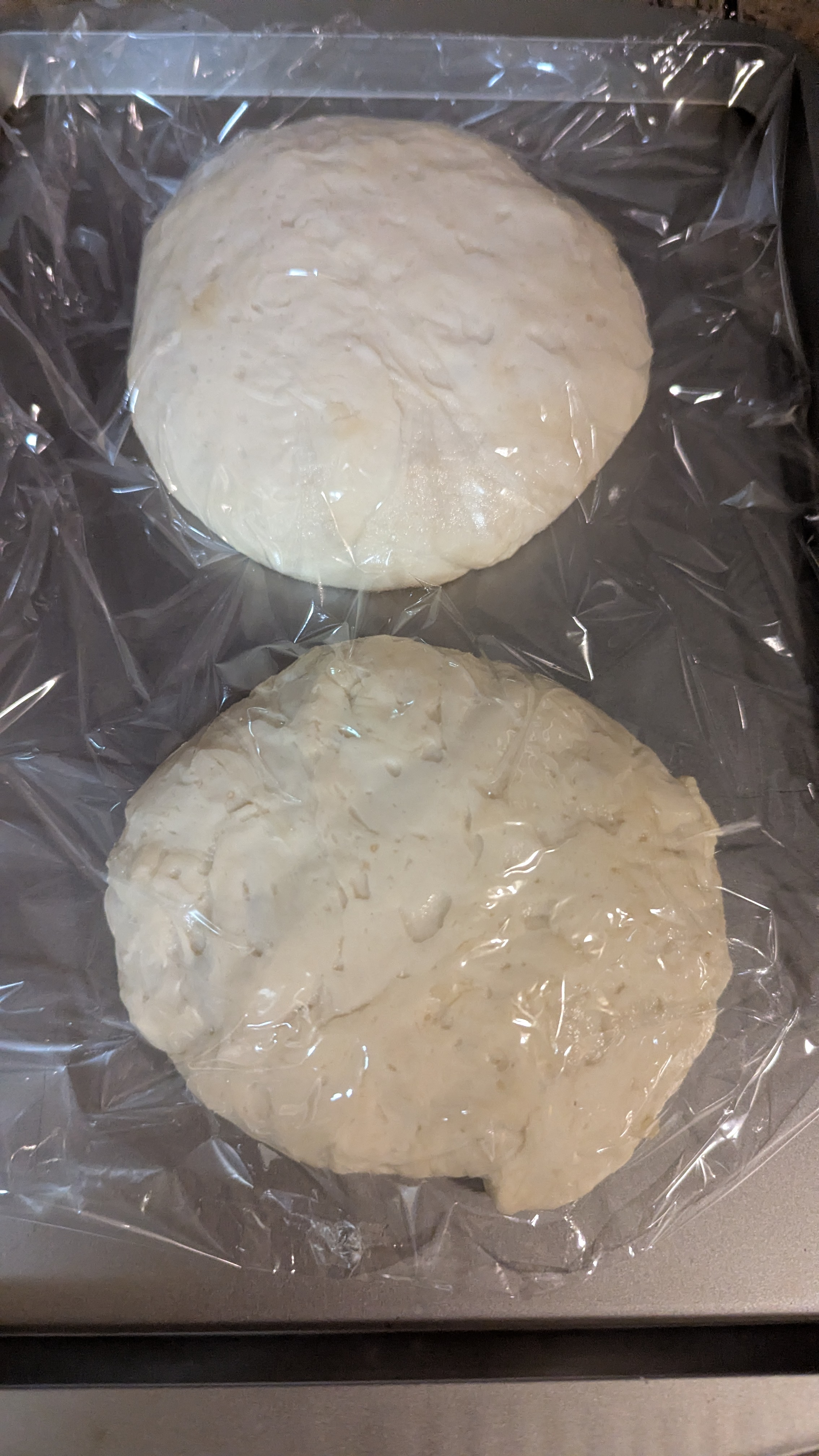 Pizza dough balls